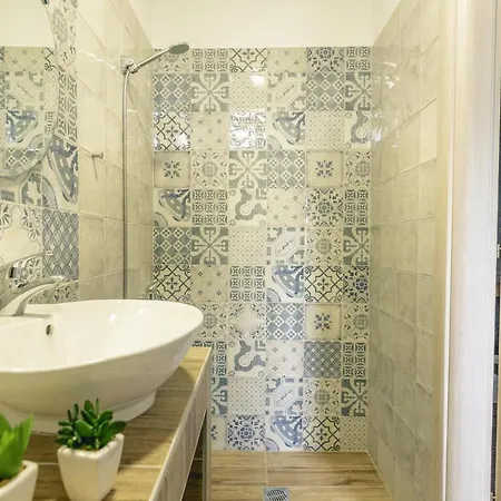 House Ekton Hotel apartamentowy 3*