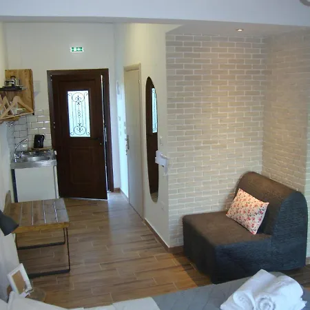 House Ekton Hotel apartamentowy 3*