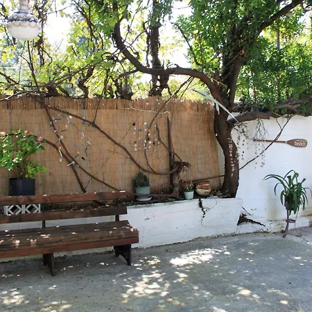 House Ekton
