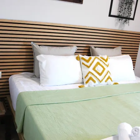 House Ekton 3* Пефкари